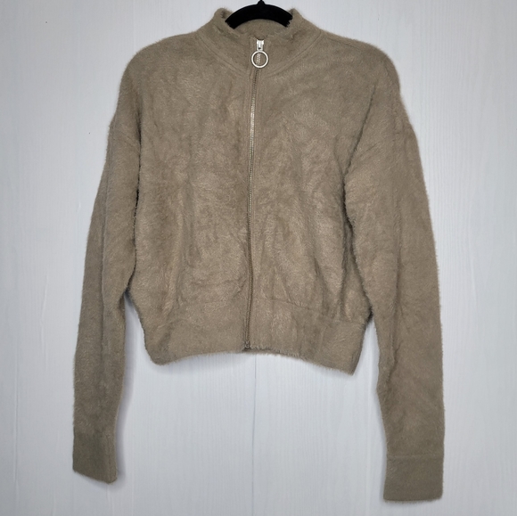 Gymshark x Whitney Simmons Whitney eyelash knit jacket Size Medium - Picture 7 of 12